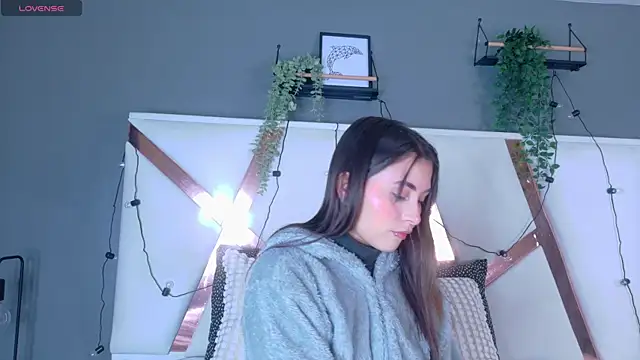 Miia Anderson online show from 02/15/26, 12:25