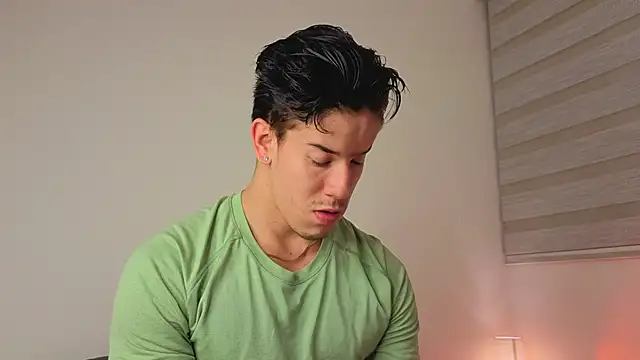 maxxcooper1 online show from 01/15/26, 04:06