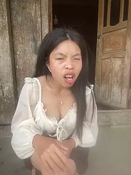 lux-su online show from 04/11/26, 01:54