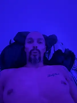 faces818 online show from 04/15/26, 03:57