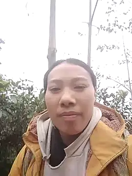 Snapshot of baby8822 chatting on 12/16/25, 05:23 baby8822 online show from 12/16/25, 05:23