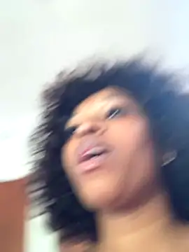 Snapshot of RedBerry88 chatting on 12/16/25, 01:38 RedBerry88 online show from 12/16/25, 01:38