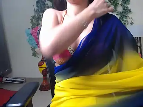 Snapshot of Shy_nivi chatting on 06/16/26, 03:25 Shy nivi online show from 06/16/26, 03:25