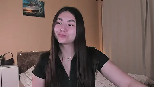 Snapshot of pink_dove chatting on 12/15/25, 10:30 pink dove online show from 12/15/25, 10:30