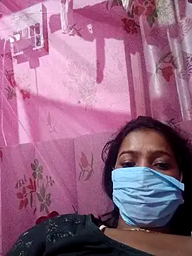 Snapshot of riyankabiswas201 chatting on 12/16/25, 04:12 riyankabiswas201 online show from 12/16/25, 04:12