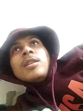 Snapshot of Niteenku chatting on 12/17/25, 02:12 Niteenku online show from 12/17/25, 02:12