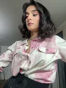 Snapshot of Maya4StripMind chatting on 12/16/25, 04:45 Maya4StripMind online show from 12/16/25, 04:45