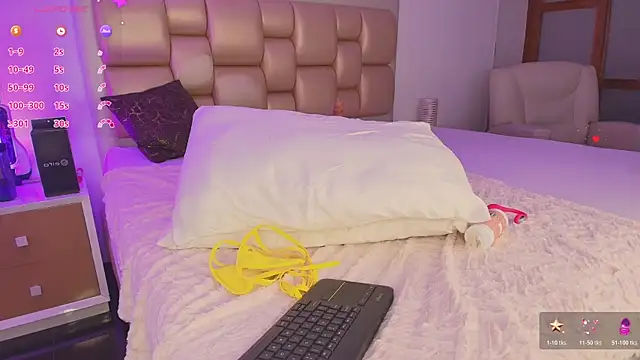 Starlights online show from 05/31/26, 06:09