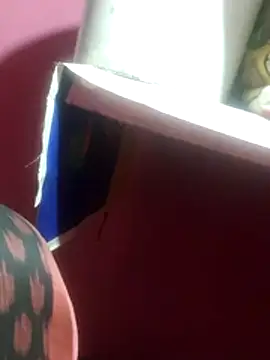 Snapshot of Soniya5533 chatting on 12/15/25, 05:28 Soniya5533 online show from 12/15/25, 05:28