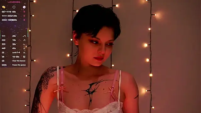 Snapshot of SharylOrbin chatting on 02/07/26, 11:19 SharylOrbin online show from 02/07/26, 11:19