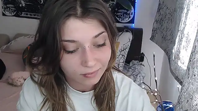 AlienforTwenty online show from 03/24/26, 02:44