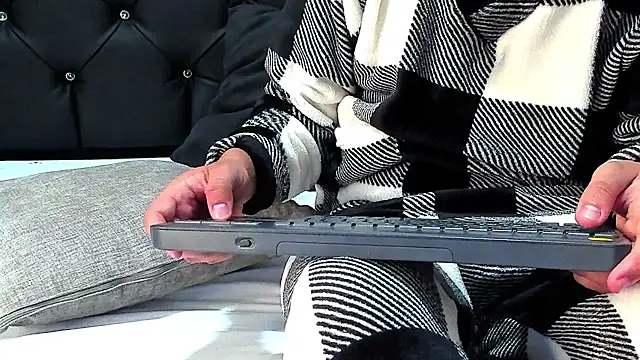 Snapshot of NathanBrookhs chatting on 12/21/25, 09:22 NathanBrookhs online show from 12/21/25, 09:22