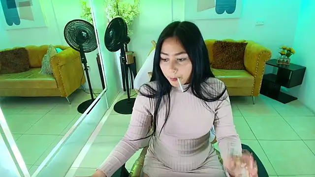 Carolina cherry online show from 04/06/26, 12:50