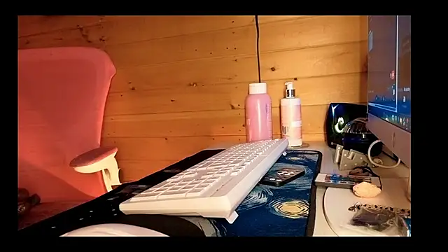 vickvalencia2 online show from 03/15/26, 04:29