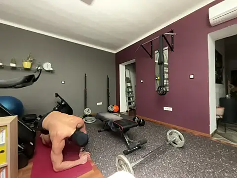 pet0873 online show from 02/12/26, 05:02