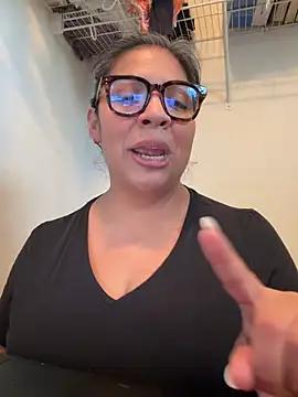 Snapshot of BettyWhispers chatting on 02/15/26, 07:54 BettyWhispers online show from 02/15/26, 07:54