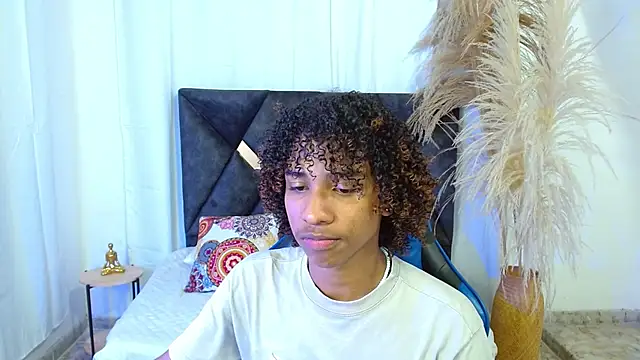 angelll18  online show from 02/18/26, 09:00