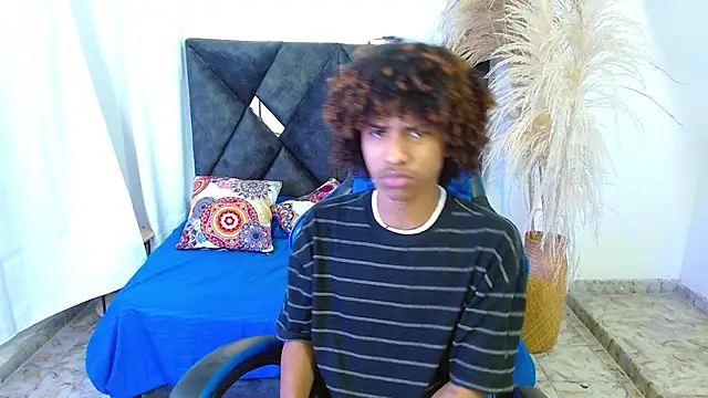 angelll18  online show from 03/04/26, 08:15