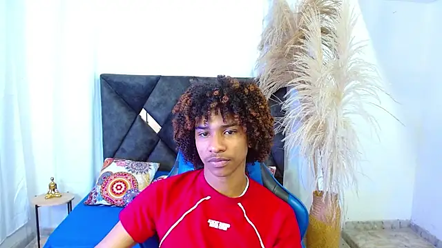 angelll18  online show from 03/06/26, 08:49