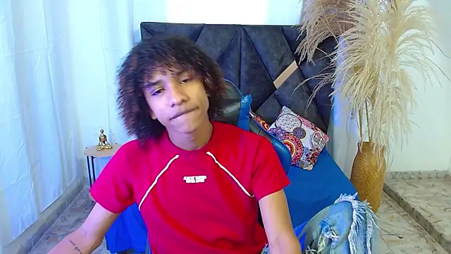 Snapshot of angelll18_ chatting on 04/17/26, 08:45 angelll18 online show from 04/17/26, 08:45