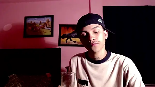 Snapshot of andy_star12 chatting on 12/16/25, 10:37 andy star12 online show from 12/16/25, 10:37