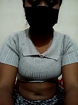 Snapshot of nitu_777 chatting on 12/19/25, 12:12 nitu 777 online show from 12/19/25, 12:12