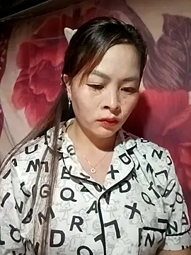 Snapshot of Mayly-s chatting on 12/16/25, 12:26 Mayly-s online show from 12/16/25, 12:26