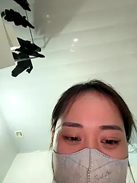 Snapshot of NinaBaby22 chatting on 12/14/25, 07:07 NinaBaby22 online show from 12/14/25, 07:07