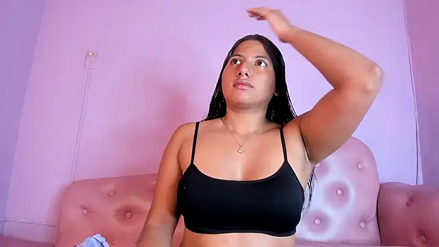 Snapshot of SolTully chatting on 01/17/26, 12:32 SolTully online show from 01/17/26, 12:32