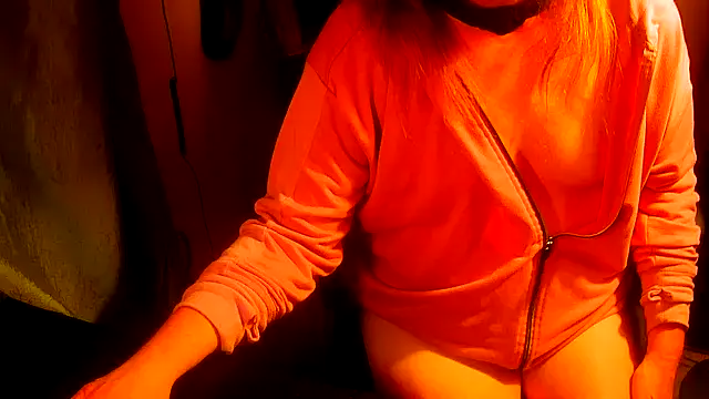 GoodGirlKelly online show from 05/15/26, 06:26