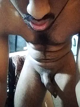 Snapshot of moonlightTower chatting on 12/15/25, 04:22 moonlightTower online show from 12/15/25, 04:22