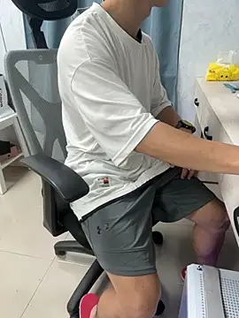 Snapshot of jason5858 chatting on 12/20/25, 07:37 jason5858 online show from 12/20/25, 07:37