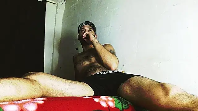 Snapshot of Alex_Flame_ chatting on 05/04/26, 12:17 Alex Flame online show from 05/04/26, 12:17