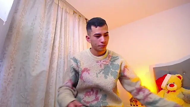 TOMBOYSEXX online show from 12/22/25, 11:18