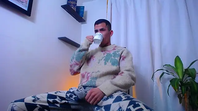 TOMBOYSEXX online show from 03/04/26, 09:59