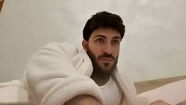 Snapshot of mark_ariete chatting on 12/14/25, 07:07 mark ariete online show from 12/14/25, 07:07