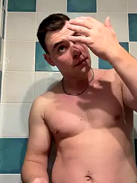 Snapshot of Ronnie_Power chatting on 12/15/25, 08:18 Ronnie Power online show from 12/15/25, 08:18