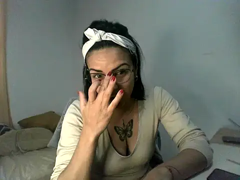luluclark69 online show from 06/03/26, 03:06