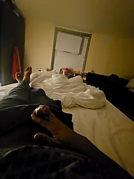 Gnax1 online show from 12/18/25, 04:46