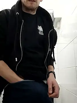 Snapshot of CrookedBunk3527 chatting on 01/14/26, 05:24 CrookedBunk3527 online show from 01/14/26, 05:24