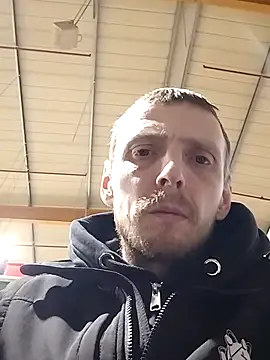 Snapshot of CrookedBunk3527 chatting on 01/16/26, 07:01 CrookedBunk3527 online show from 01/16/26, 07:01