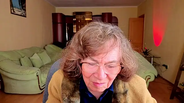 Betty Bricks online show from 12/14/25, 07:58