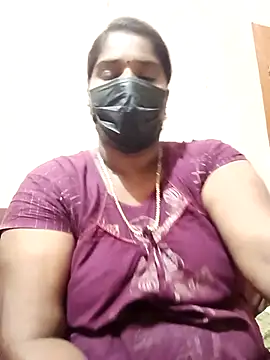 Snapshot of Tamil_Bhuvi69 chatting on 02/18/26, 12:39 Tamil Bhuvi69 online show from 02/18/26, 12:39