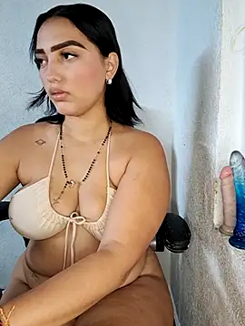 Snapshot of Mia_em chatting on 02/19/26, 06:59 Mia em online show from 02/19/26, 06:59