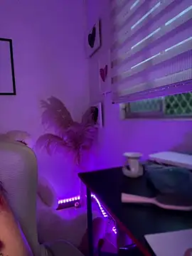 Zarahs Blare1 online show from 04/01/26, 11:13