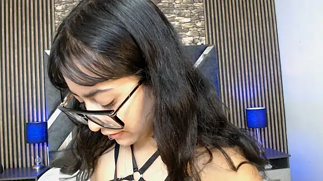 Amy channel online show from 06/19/26, 01:04