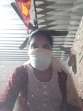 Snapshot of cute_muskan66 chatting on 12/14/25, 03:50 cute muskan66 online show from 12/14/25, 03:50