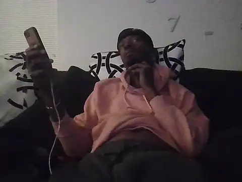 Snapshot of BigKurve89 chatting on 12/14/25, 05:46 BigKurve89 online show from 12/14/25, 05:46