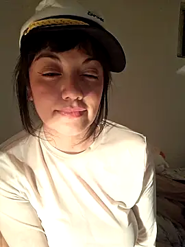 Snapshot of DeligDanny chatting on 12/14/25, 09:14 DeligDanny online show from 12/14/25, 09:14