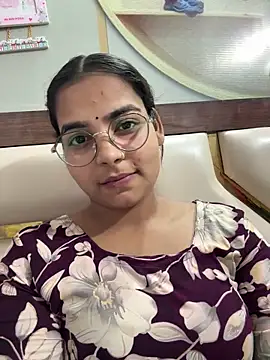 Himani 0122 online show from 06/13/26, 09:07
